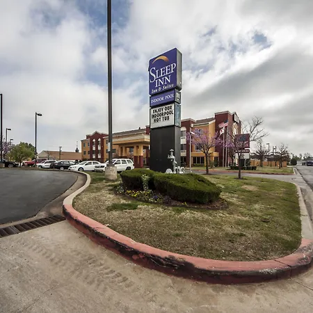 Sleep Inn & Suites Central/I-44