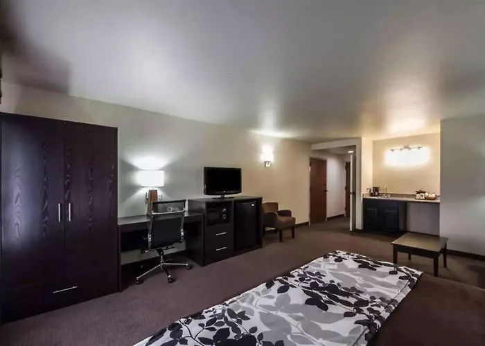 Sleep & I-44 Hotel Tulsa