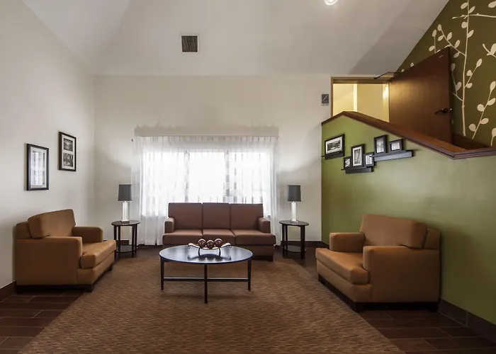 Sleep & I-44 Hotel 4*