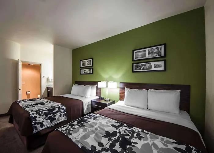 Sleep & I-44 Hotel 4*