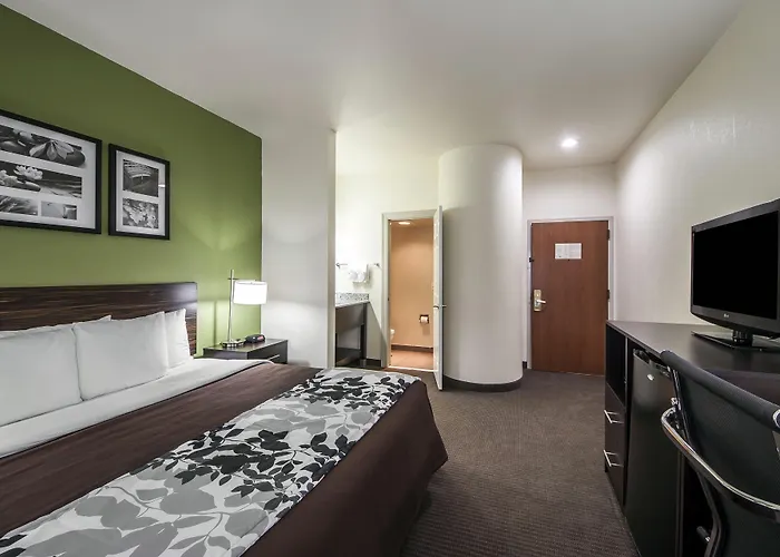 Sleep & I-44 Hotel