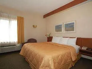 Hotel Sleep & I-44 4*