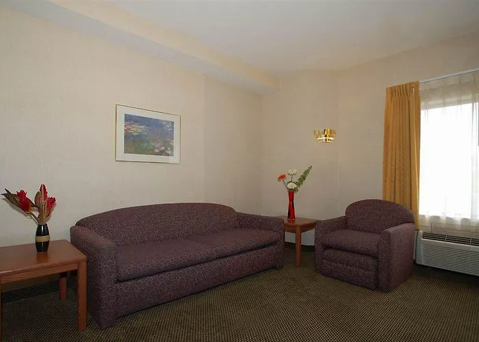 Sleep & I-44 Hotel Tulsa